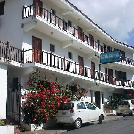 Hotel Bahia Blanca Río San Juan Exterior foto